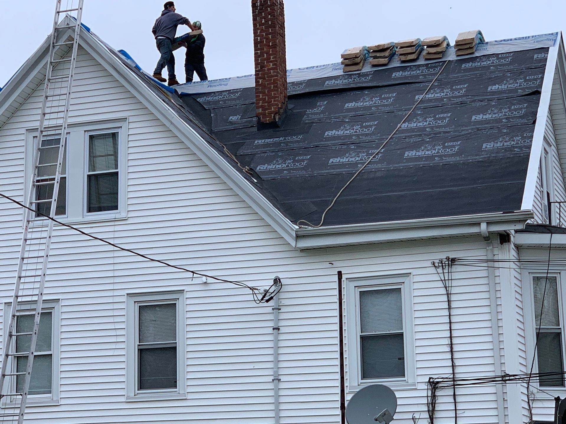 roof-underlayment-ice-shield- before-shingles-installed 